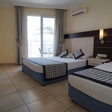 Kleopatra Balik אלאניה