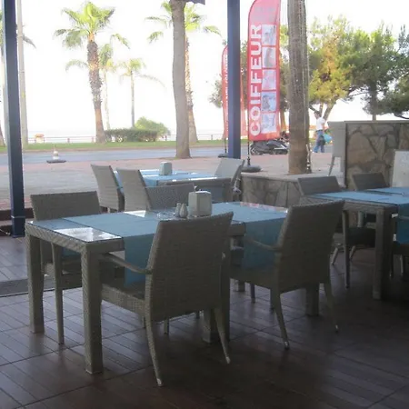 Kleopatra Balik Hotell